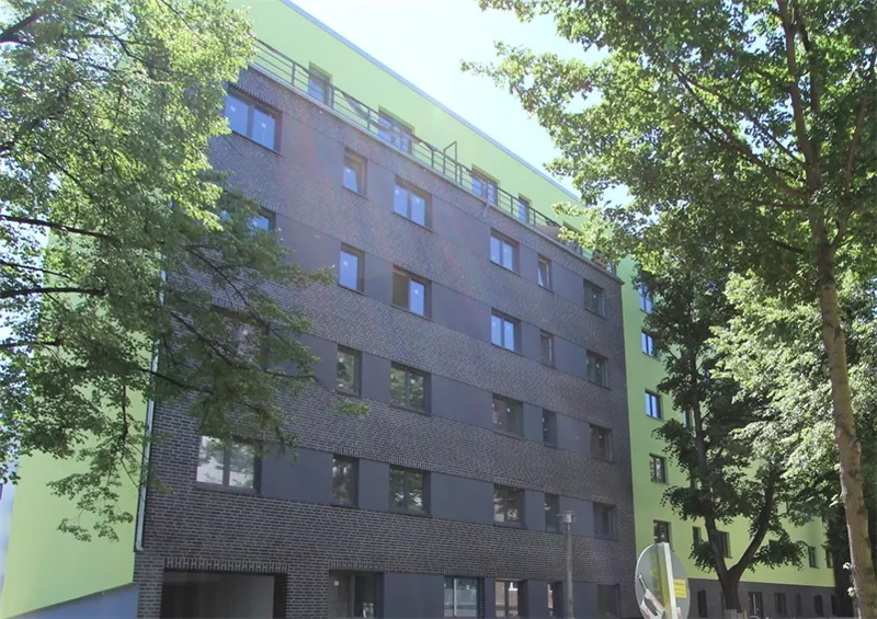 Moderne Wohnung in einem attraktiven Neubau am Nöldnerplatz! — photo 1